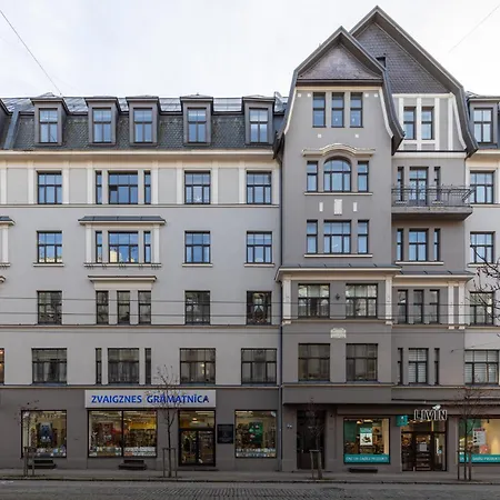 Διαμέρισμα Cozy Top-floor In Centre *