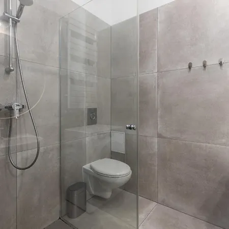 Cozy Top-floor In Centre Ρίγα