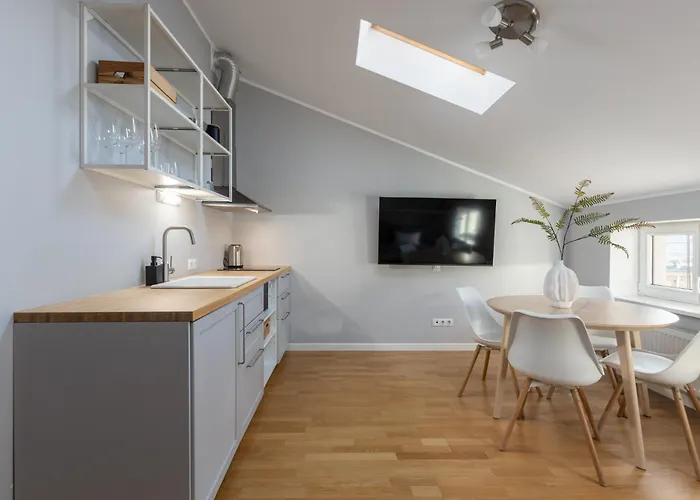 Апартаменты Cozy Top-floor In Centre *