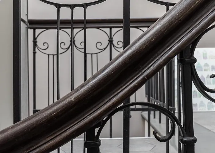 Cozy Top-floor In Centre *