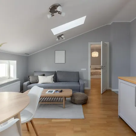 Cozy Top-floor In Centre Lejlighed *